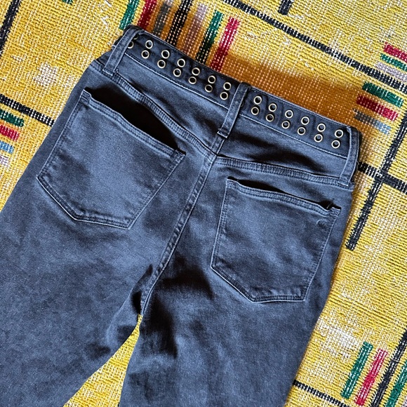 Madewell Classic Straight Jeans in Lunar Wash: Grommet Edition - Picture 8 of 9